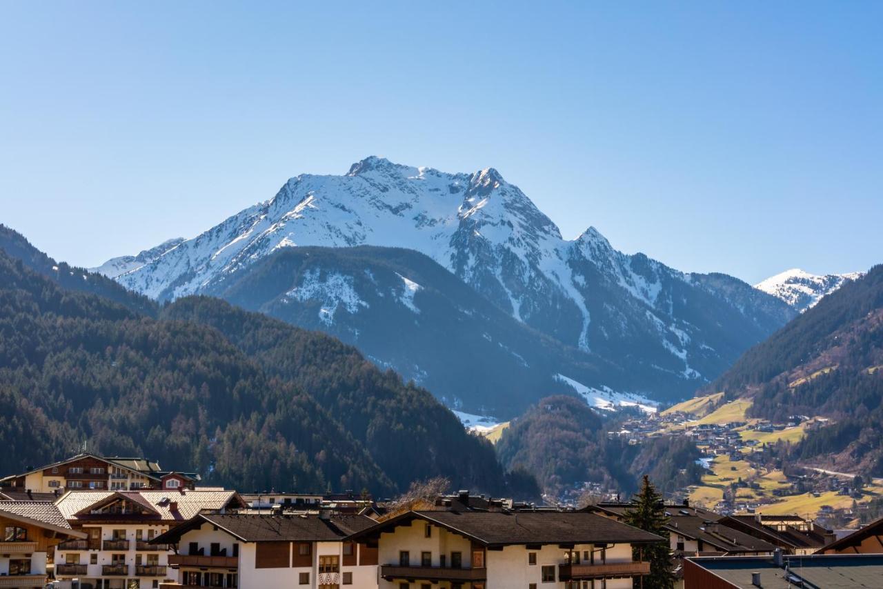 Apparthotel Sonnenhof Mayrhofen Buitenkant foto