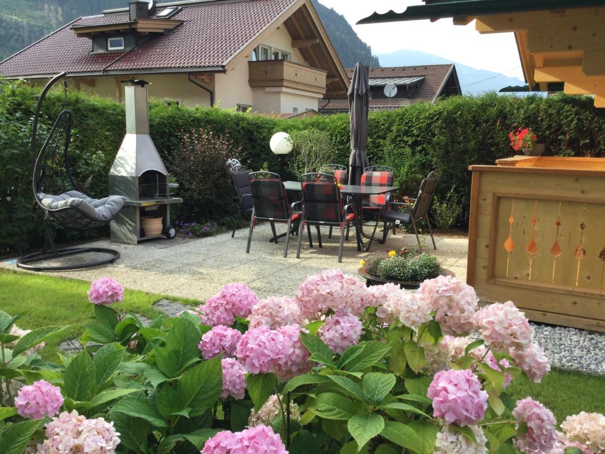 Apparthotel Sonnenhof Mayrhofen Buitenkant foto