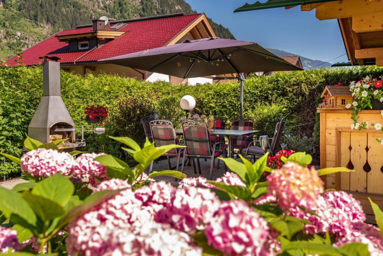 Apparthotel Sonnenhof Mayrhofen Buitenkant foto