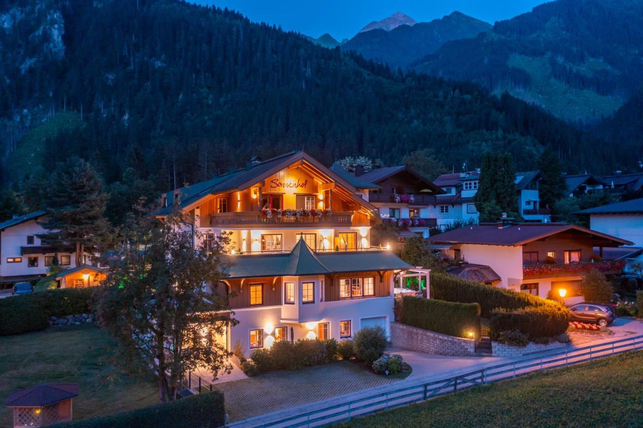 Apparthotel Sonnenhof Mayrhofen Buitenkant foto