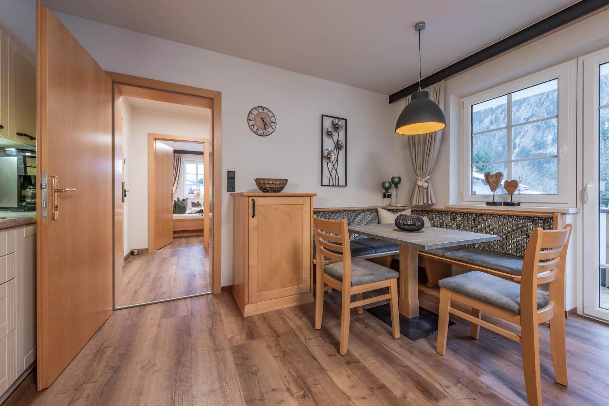 Apparthotel Sonnenhof Mayrhofen Buitenkant foto